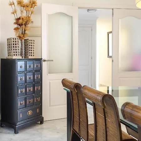 3 Bedroom With Beautiful Views In By Sharingco Apartment