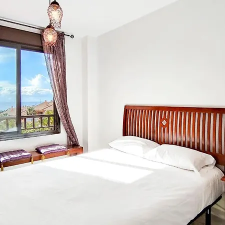 Apartment 3 Bedroom With Beautiful Views In By Sharingco