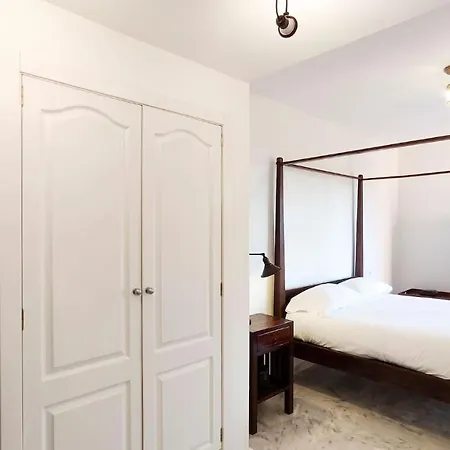 3 Bedroom With Beautiful Views In By Sharingco Apartment
